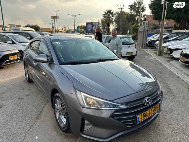 יונדאי אלנטרה