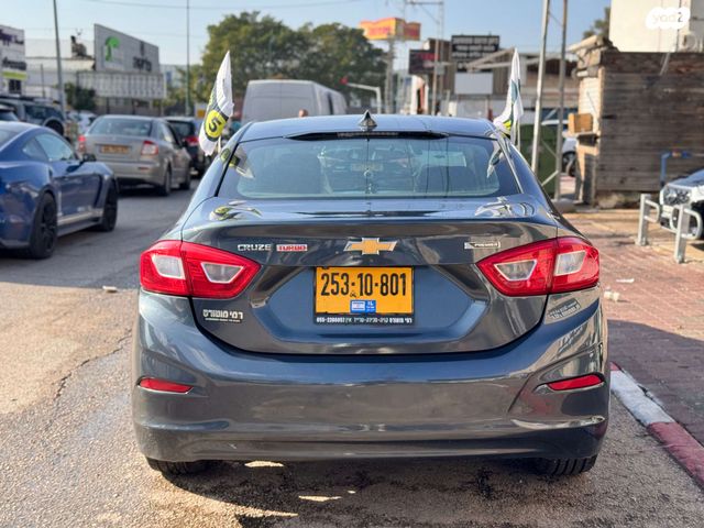 שברולט קרוז