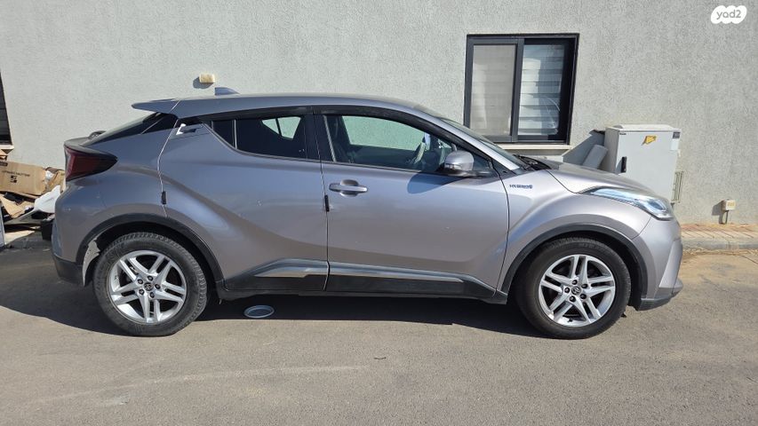 טויוטה C-HR