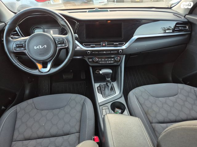 קיה נירו פלוס