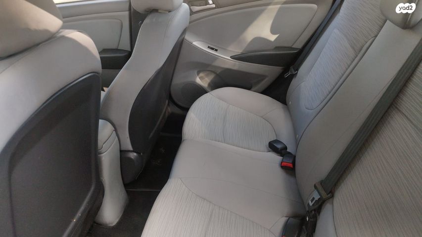 יונדאי אקסנט i25