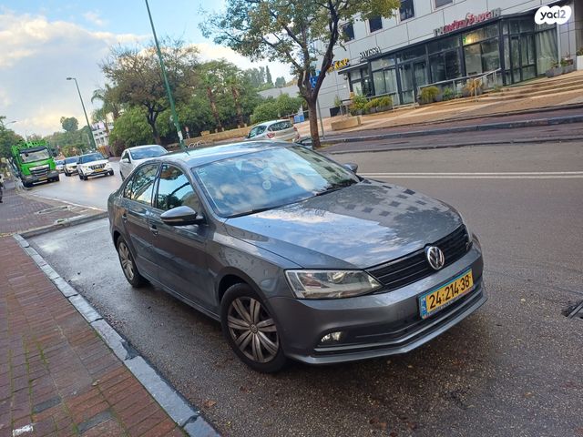 מודעת רכב פולקסווגן ג'טה