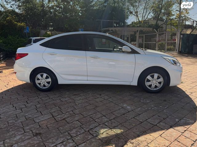 יונדאי אקסנט i25