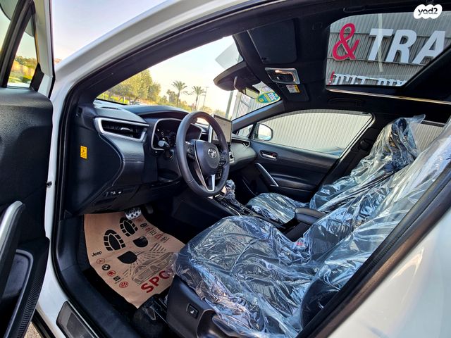 טויוטה קורולה קרוס