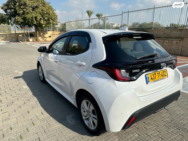 טויוטה יאריס