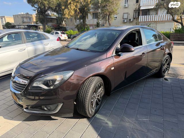 מודעת רכב אופל אינסיגניה