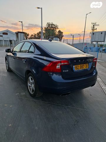 וולוו S60