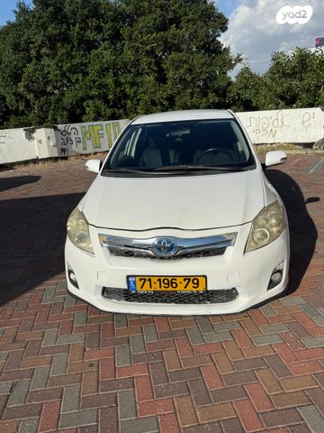 טויוטה אוריס