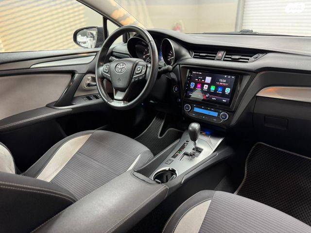 טויוטה אוונסיס