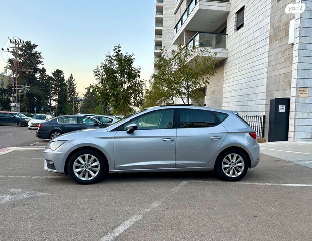 מודעת רכב סיאט לאון 1