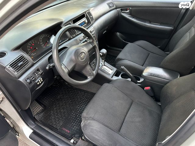 טויוטה קורולה