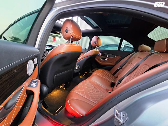 מרצדס-בנץ C-class