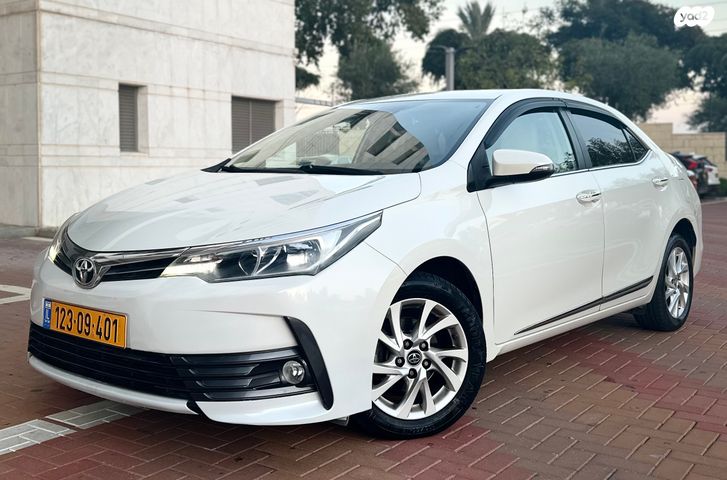 טויוטה קורולה