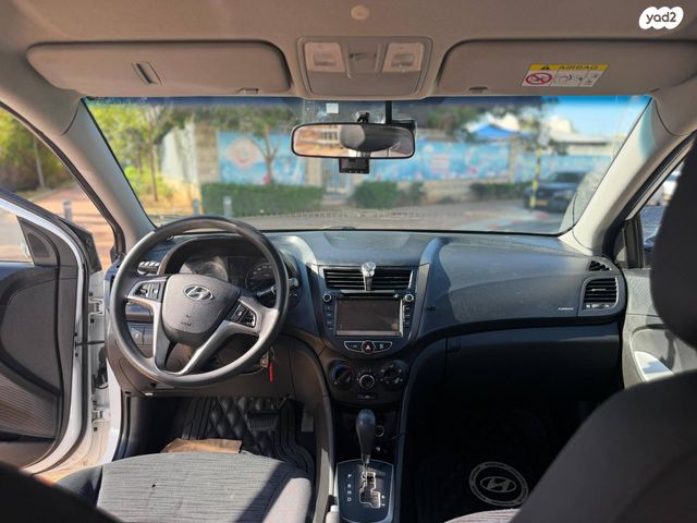 יונדאי אקסנט i25