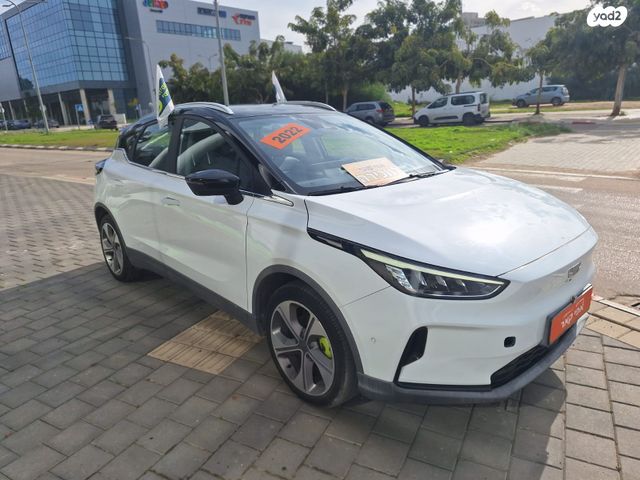 מודעת רכב ג׳ילי Geometry C