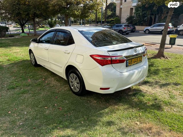 טויוטה קורולה