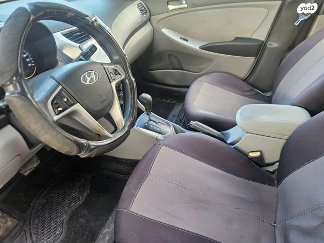 יונדאי אקסנט i25