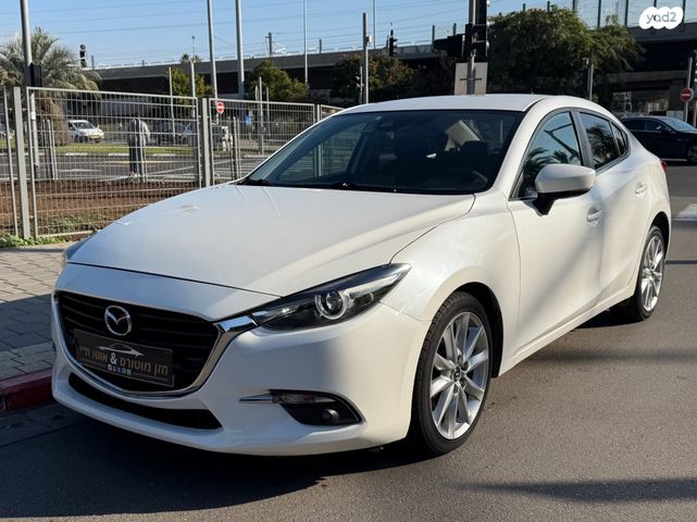 מודעת רכב מאזדה 3