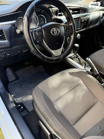 טויוטה קורולה