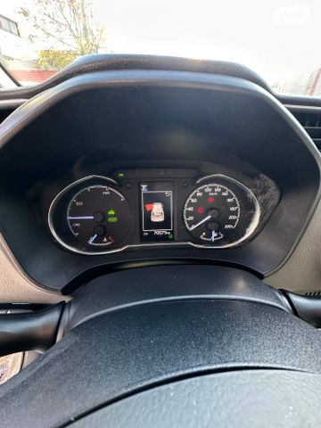 טויוטה יאריס