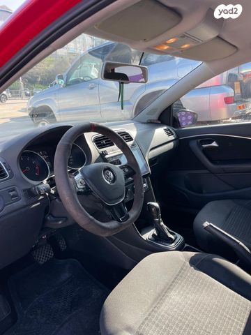 פולקסווגן פולו 