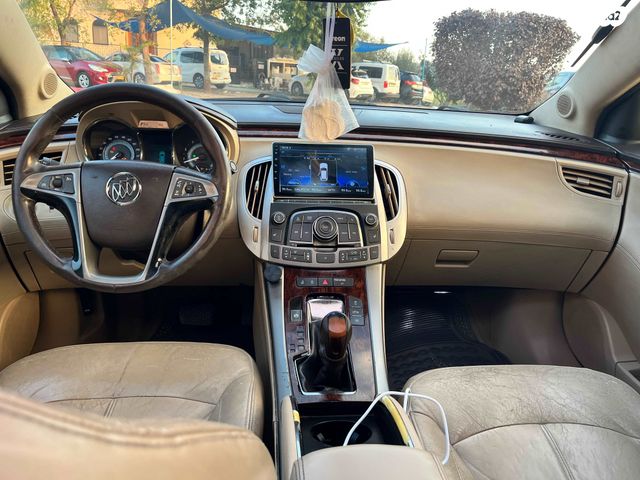 ביואיק לה-קרוס