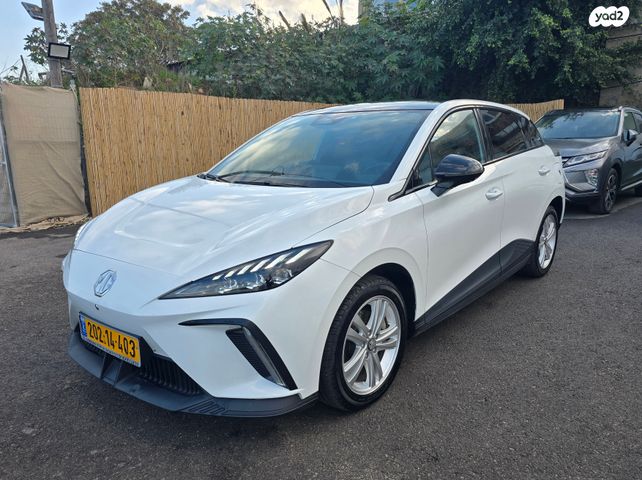 מודעת רכב אם ג'י MG4