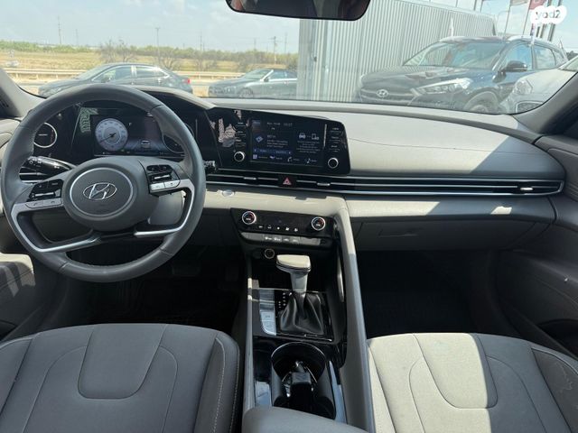 יונדאי אלנטרה