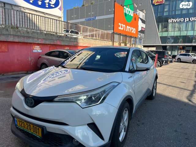 טויוטה C-HR