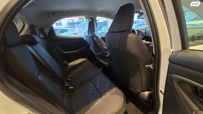 טויוטה יאריס