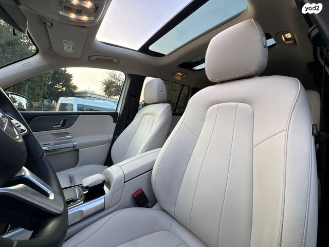 מרצדס-בנץ EQB