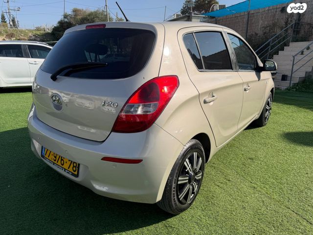 מודעת רכב יונדאי i20