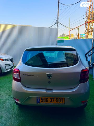 דאצ'יה סנדרו