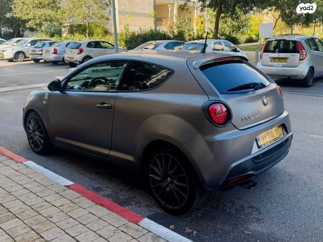 אלפא רומיאו מיטו