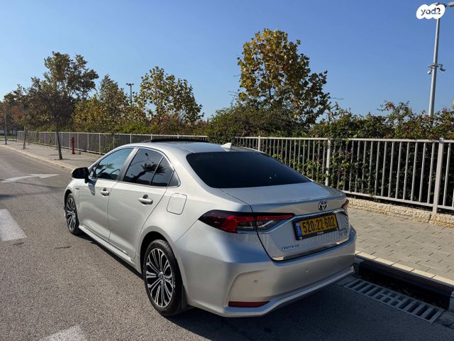 טויוטה קורולה