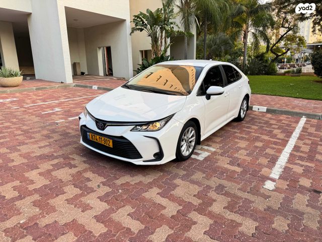 מודעת רכב טויוטה קורולה
