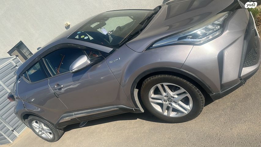 טויוטה C-HR