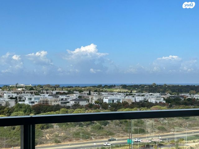 שדרות דוד המלך 44