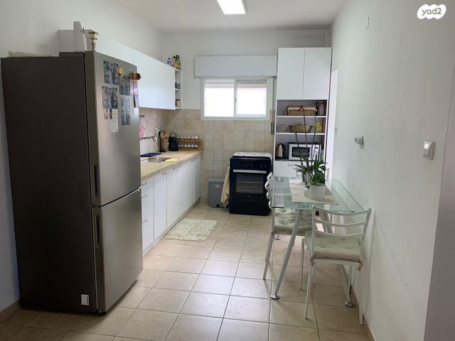 גרושקביץ' 28