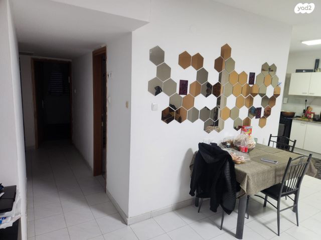 מבוא האתרוג 1