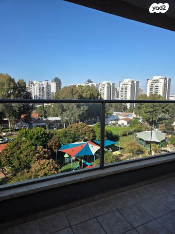 דירה, שדרות האלונים 1, פארק המושבה, באר יעקב