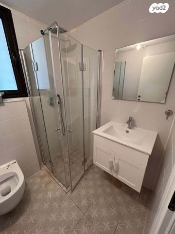 דירה, יונה וולך 1, גרין פארק החדשה, הוד השרון