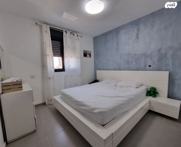 דירת גן, אחד העם 2, שאר העיר, מגדל העמק