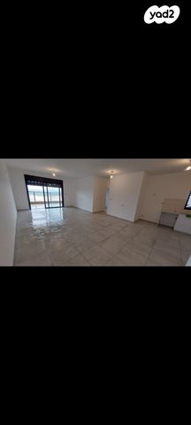 דירה, חיים לבב 25, יצחק שמיר, נהריה