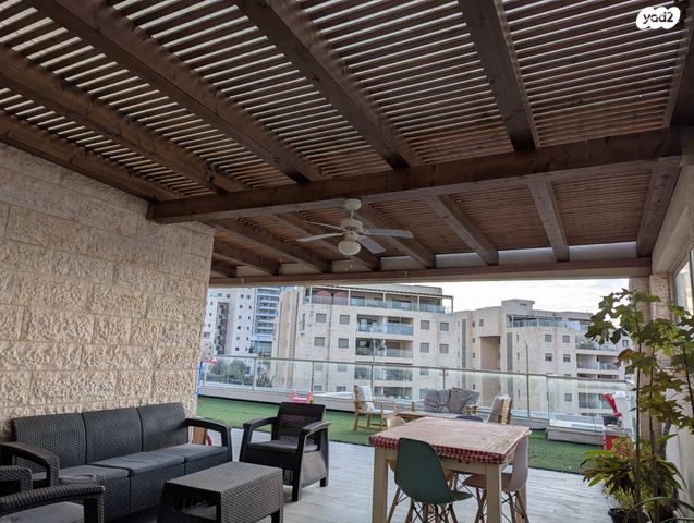 גג/ פנטהאוז, נחל פולג 25, צור יצחק, צור יצחק