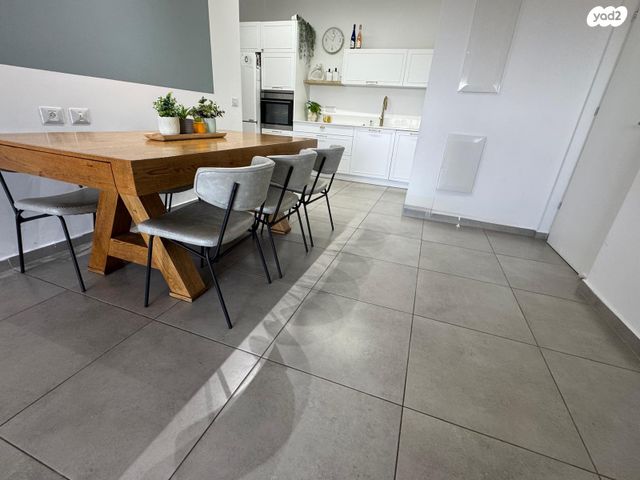 דירה, דרך השלום 19, הכרם ג', עכו