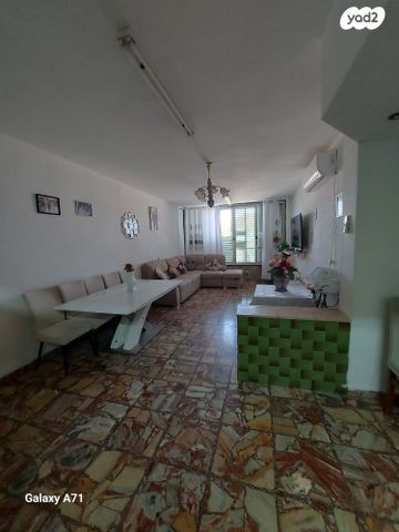 דירה, שדרות לכיש 37, הפרחים, קרית גת