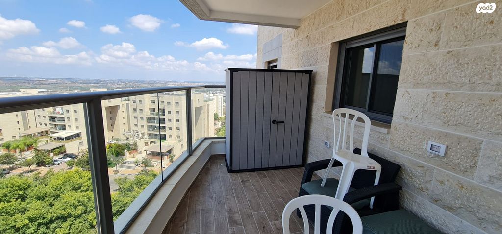 גג/ פנטהאוז, נחל פולג 35, צור יצחק, צור יצחק