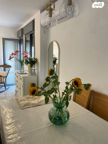 גג/ פנטהאוז, המכבים 42, המכבים, גבעת זאב