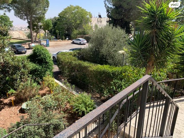 דירה, בר כוכבא 55, הגבעה הצרפתית, גבעת שפירא, ירושלים